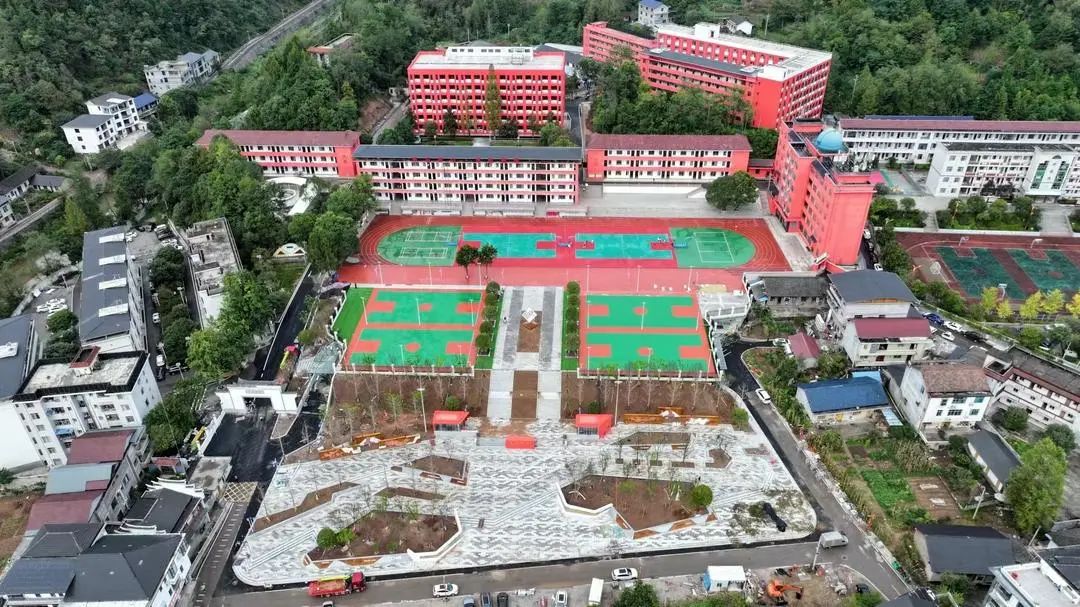 桑植县教育局获湖南省教育厅“徐特立项目”奖励