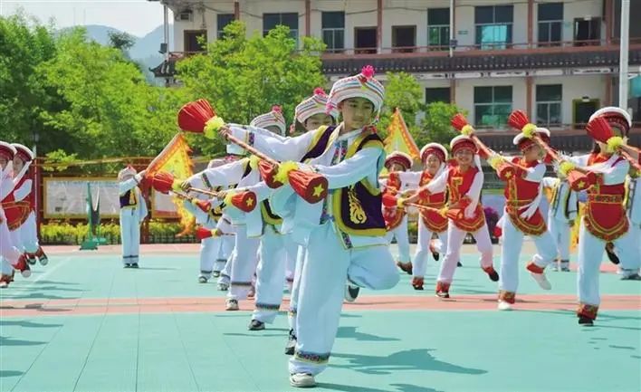 以爱铭初心  “蓉”耀芙蓉桥——桑植县芙蓉桥小学校园文化建设纪实